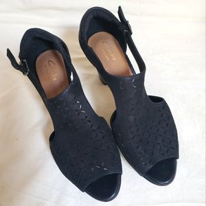 Clarks artisan platform wrap sandal